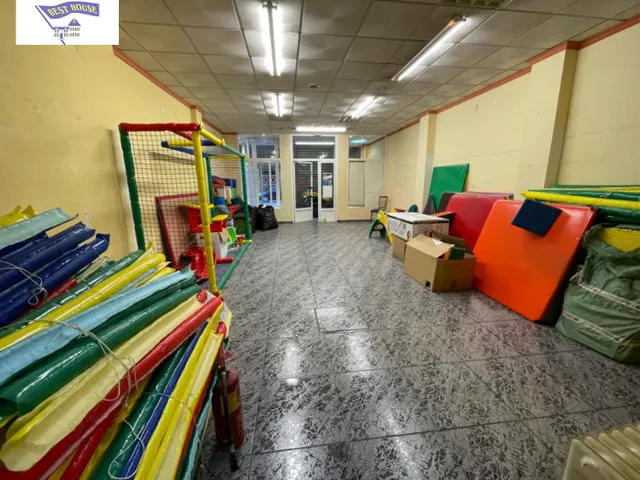 LOCAL COMERCIAL EN FERIA — 7