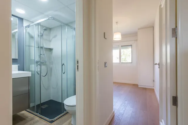 Amplia vivienda 2 dormitorios — 23