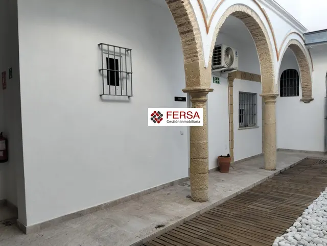 Alquiler anual en el casco histórico a partir del 2 diciembre 2026 — 19