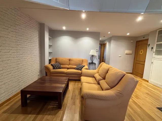 Alquiler apartamento casco antiguo de Ponferrada - foto 4