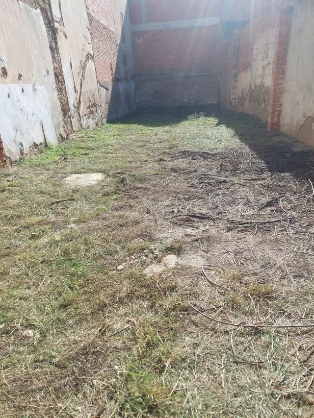 Terreno urbano de 270 m2 en venta en calle de la Bàscula - foto 3