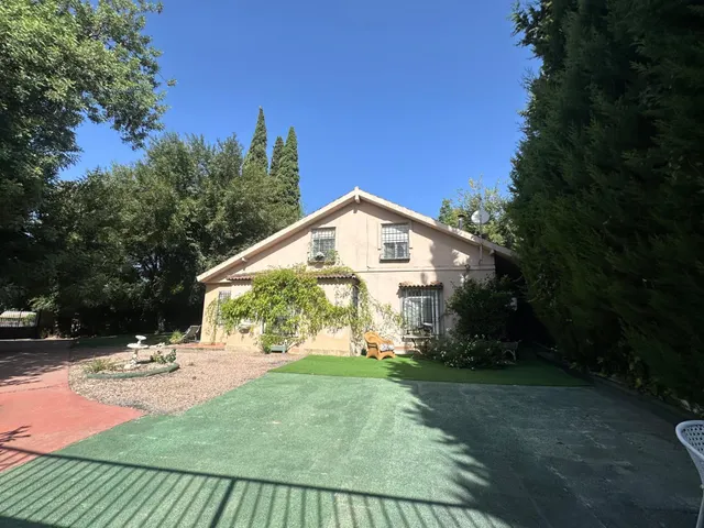 EXCLUSIVA FINCA SEÑORIAL CON TRES VIVIENDAS Y PISCINA EN UNA DE LAS MEJORES ZONAS DE CÓRDOBA — 18