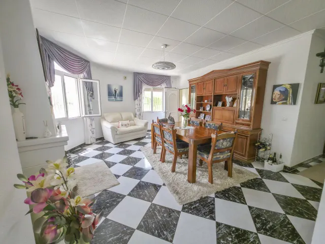 Villa 3 habitaciones 230m² en venta - Centro — 7