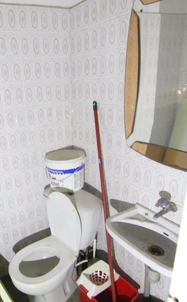 Local comercial de 40 m2 con posibilidad de hacer vivienda en el Sant Bernat — 4