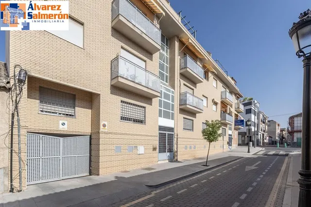 PISO CON GARAJE JUNTO AL METRO EN CHURRIANA — 23