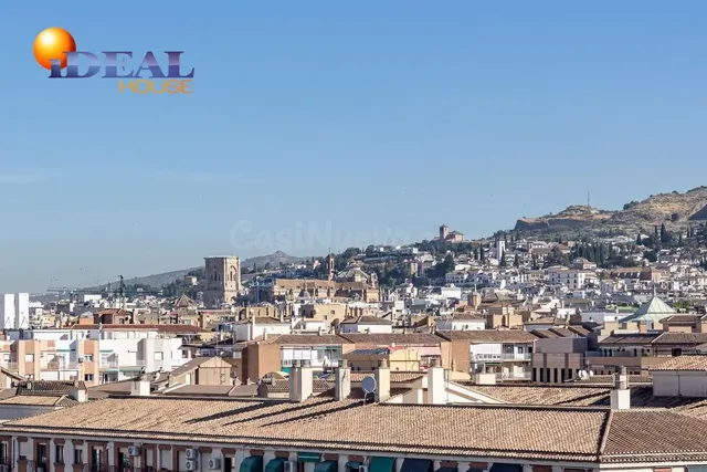 PISO REFORMADO CON VISTAS PANORÁMICAS A UN PASO DEL CENTRO DE GRANADA — 5