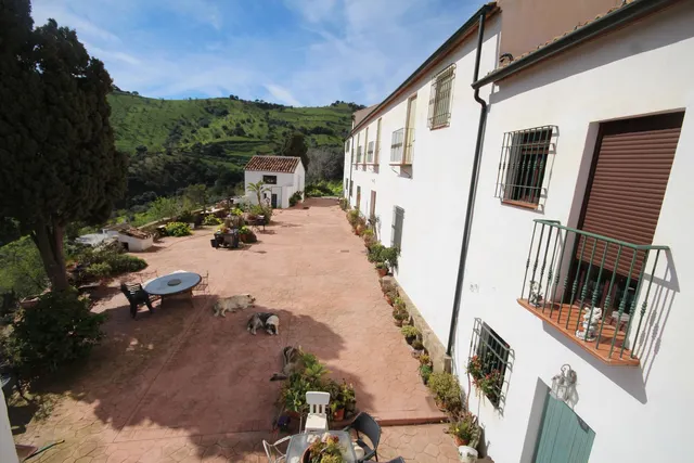 Finca rústica 20 habitaciones 866m² en venta - Riviera del sol — 6