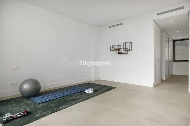 Chalet 5 habitaciones 635m² en venta - Marbella — 3