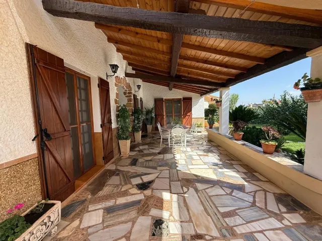 HERMOSO CHALET TRADICIONAL EN PARCELA MUY PRÓXIMO AL CASCO U - foto 4