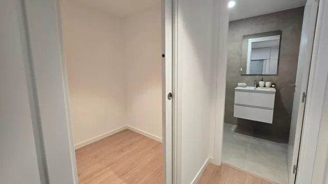 VIVIENDA CON PISCINA y SUPER TERRAZA de 100  m2 — 15