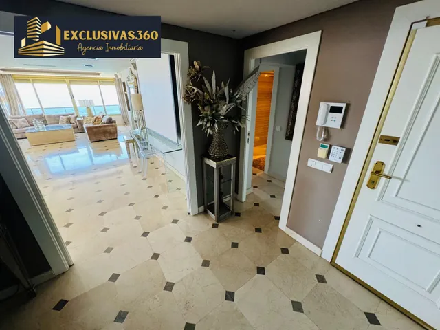 Piso de lujo en primera línea de playa Levante con 3 habitaciones y 2 baños. Exclusivas360 Benidorm — 8