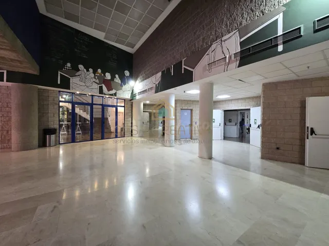Local comercial 31m² en alquiler - Ciutat Universitaria - Un