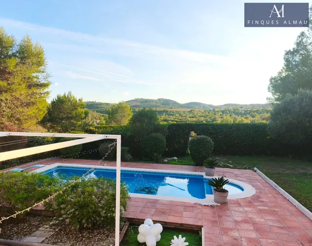 Casa o chalet independiente en venta en Olèrdola — 43