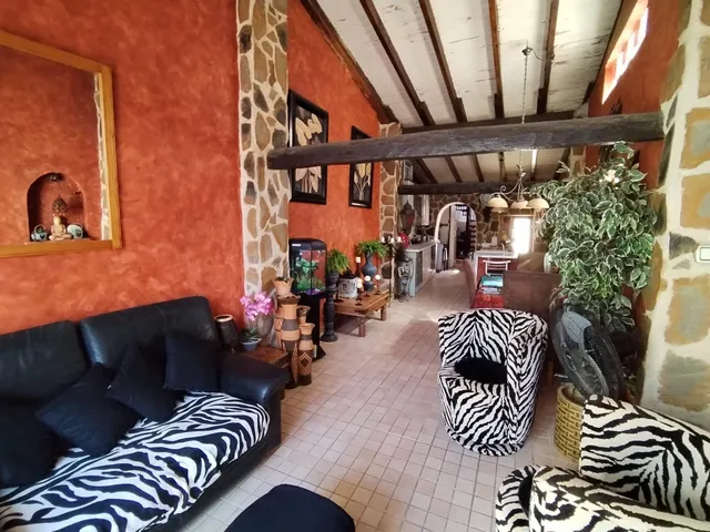 Casa en el centro de Relleu — 6