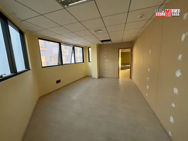 EDIFICIO DE OFICINAS EN VENTA O ALQUILER,  EN MONFORTE DEL CID — 34