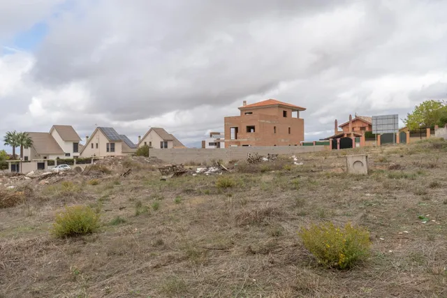 VENTA DE PARCELA EN LA URBANIZACIÓN CAÑADAS DEL PARQUE — 11