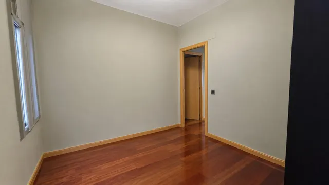 ¡INVERSORES! VENTA DE DOS PISOS UNIDOS A REFORMAR DE 3 DORMITORIOS Y 2 BAÑOS CADA UNO MUY CERCA DEL RETIRO — 15
