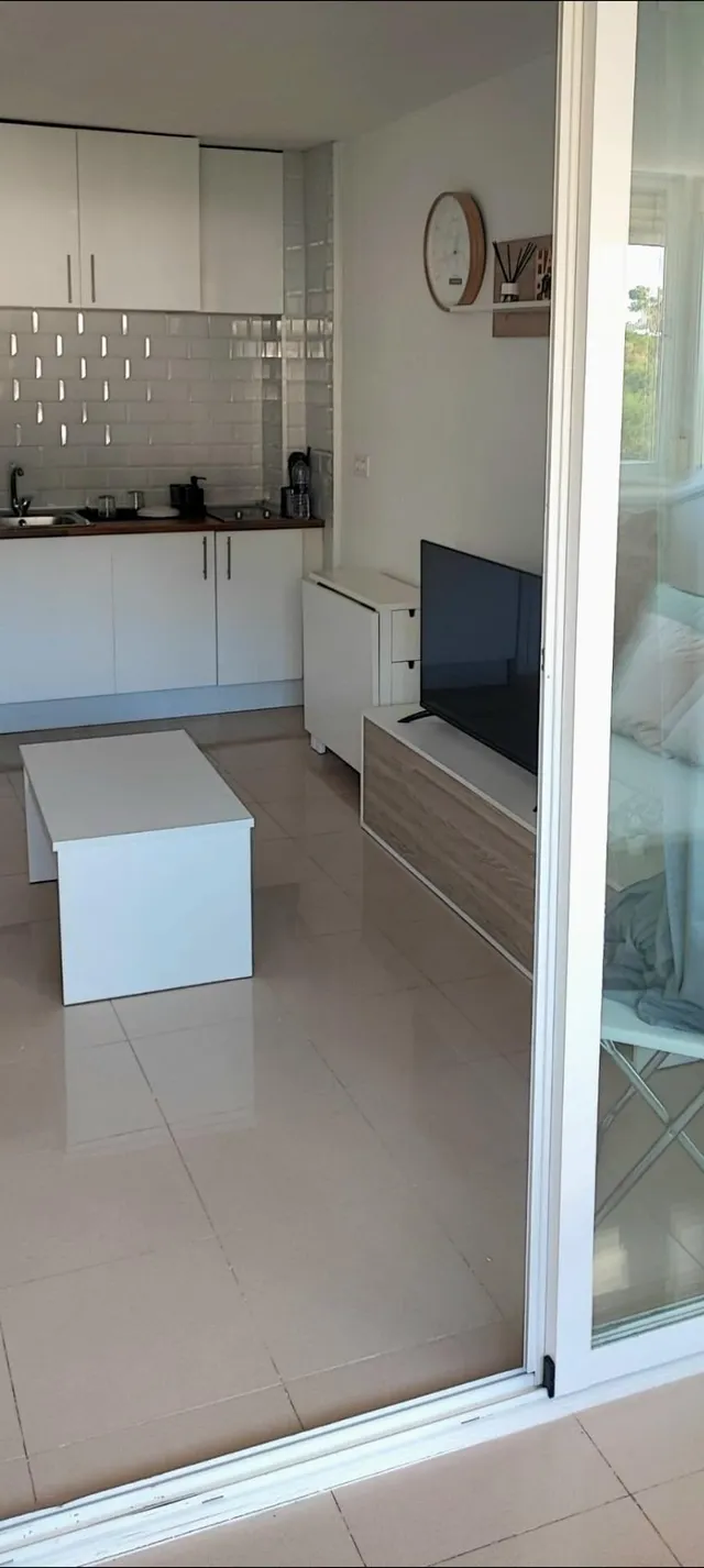 *OPORTUNIDAD DE INVERSIÓN EN TORREQUEBRADA: ESTUDIO CON VISTAS Y PISCINA — 8