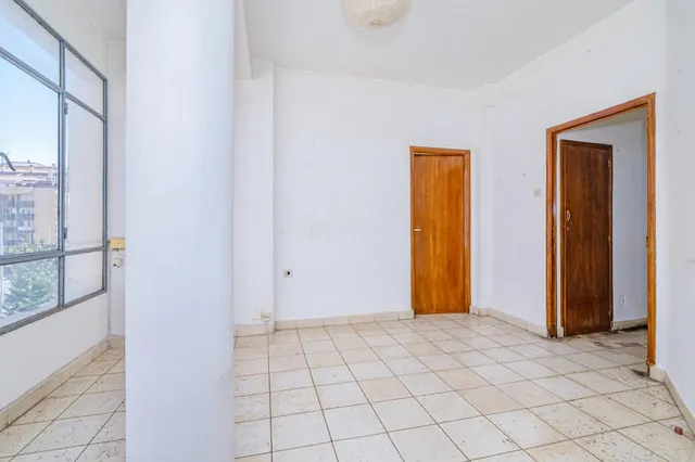 Oportunidad Única: Amplio Piso para Reformar en Camino de Ronda ✨ — 29