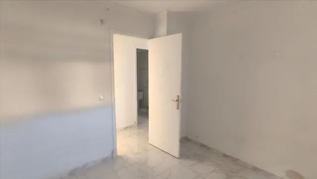 Piso de 76 m2 con 3 dormitorios y ascensor en Jerez Sur — 9