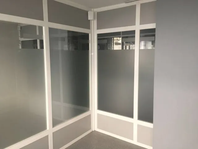 LOCAL COMERCIAL EN ENTRESUELO EN BUEN ESTADO — 13