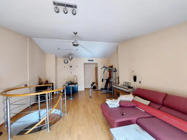 Ñtico Dúplex en Beniajan - Avenida Fabian Escribano — 10