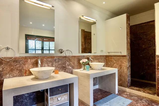 Chalet 6 habitaciones 980m² en venta - Costa del Sol — 21