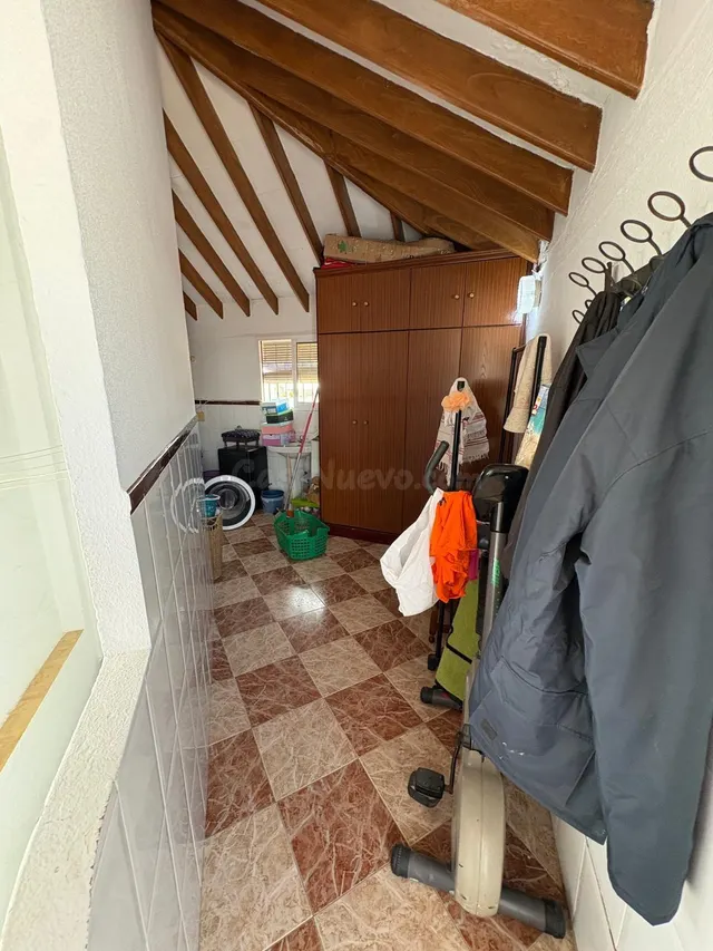 Oportunidad Única: Local Comercial con Vivienda en Planta Primera! — 31
