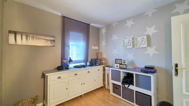 Pis de 5 habitacions a La Parada — 17