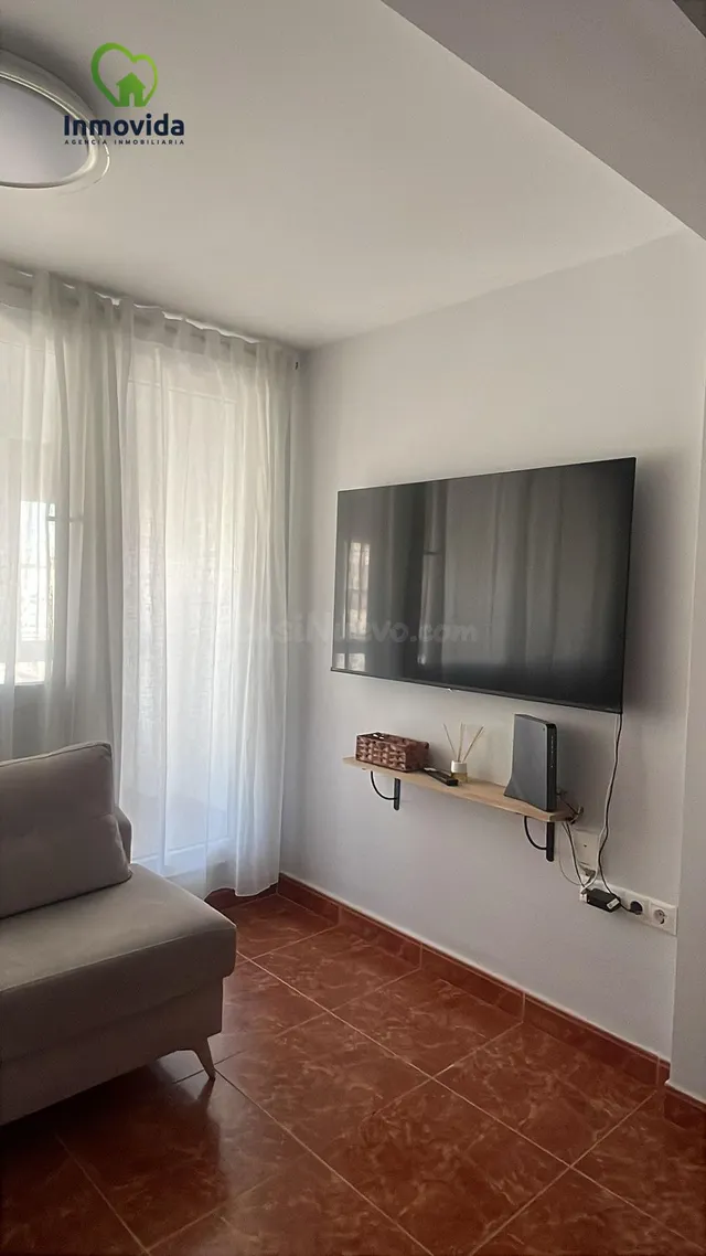 Amplio y Moderno Piso Reformado en Fuensanta, Córdoba por €1 - foto 2