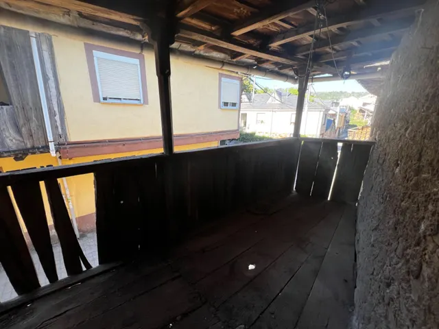 CASA DE PIEDRA PARA RESTAURAR — 11