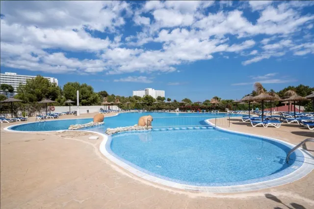 Complejo Vacacional con 118 apartamentos + zonas de ocio y acceso a la playa — 14
