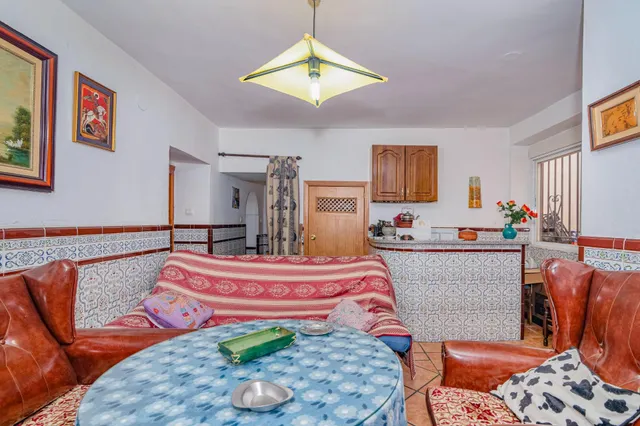 Amplia y Luminosa Casa en el Corazón de Monachil — 14
