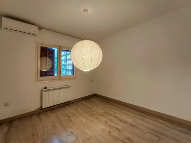 PISO DE 100 m2 CON 4 habitaciones EN LA ZONA DEL ESCORXADOR — 13