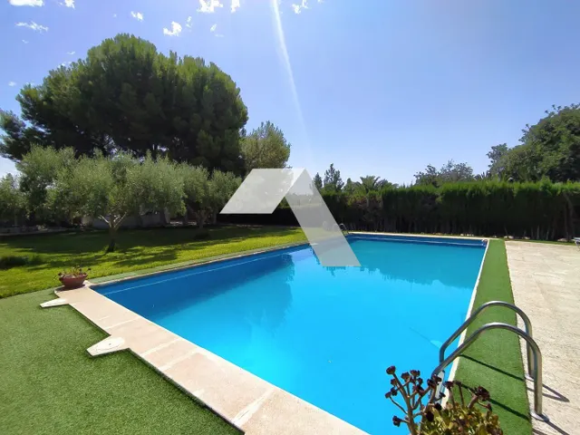 Chalet en venta — 7