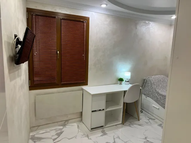 Apartamento reformado con terraza, en la provincia de Alicante, en la ciudad de Torrevieja. 3 habitaciones | 98 m2 | A 60 metros del mar — 13