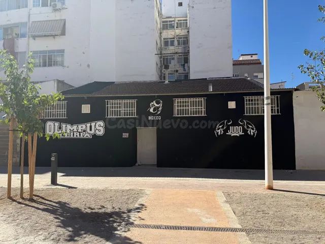 SE VENDE PLANTA BAJA — 4