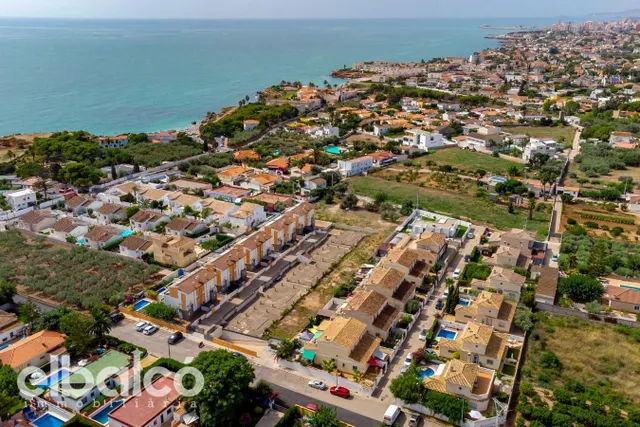 VINAROZ - Solar edificable para 10 chalets pareados con park - foto 5