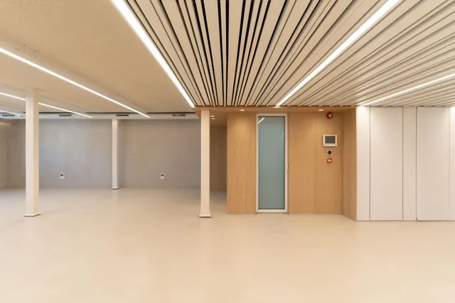 Oficina 232m² en alquiler - Eixample — 13