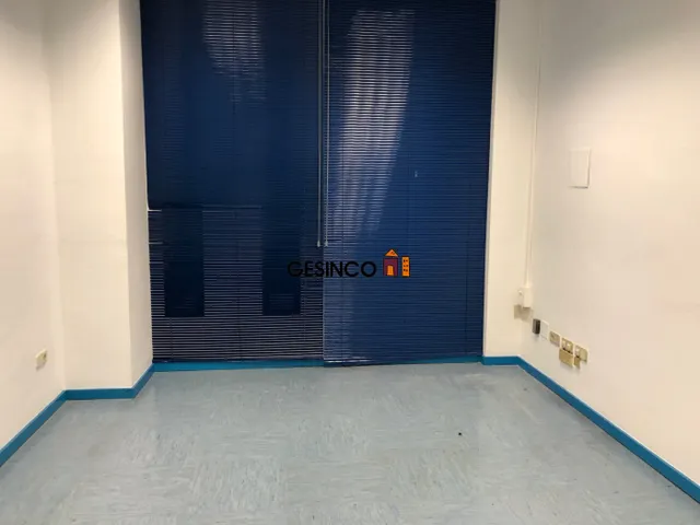 GRAN LOCAL COMERCIAL EN VENTA EN ONTINYENT - BUENA UBICACIÓN — 4