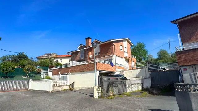 CHALET REVILLA DE CAMARGO - foto 2