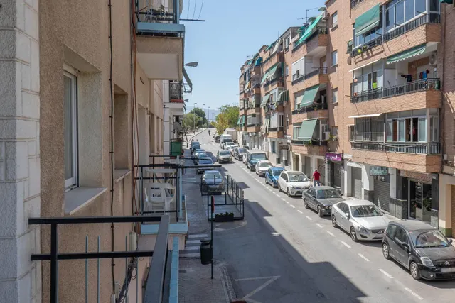 PISO DE 2 DORMITORIOS EN EL CERRILLO DE MARACENA — 18