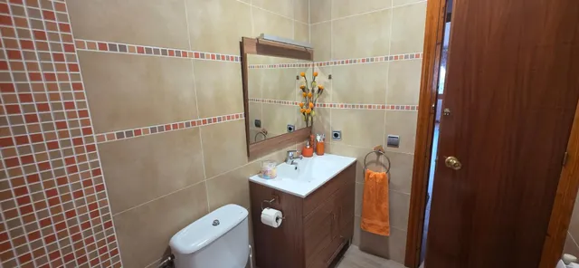 CASA SEMIREFORMADA COMODIDAD SIN ESCALERA — 24