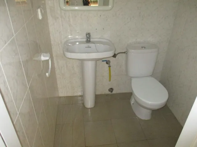 EXCELENTE LOCAL COMERCIAL EN GALERIAS RAMBLA CENTRO — 5