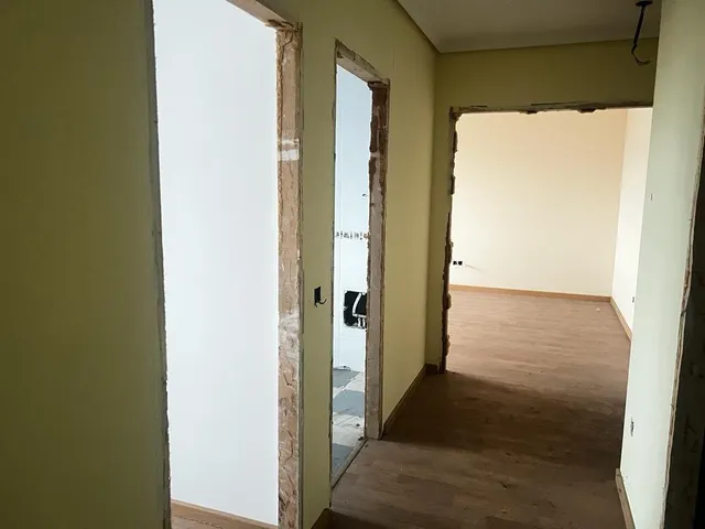 EDIFICIO EN CUATROVIENTOS — 15