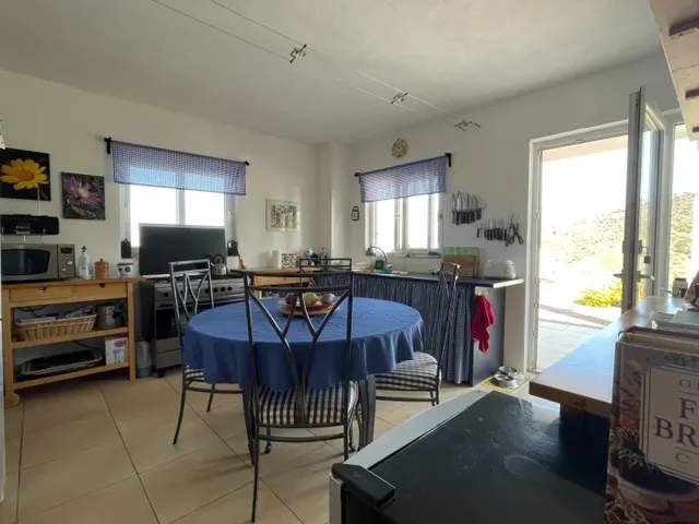 Exclusivo chalet con 9000m2 de parcela — 41