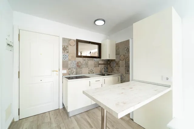 Apartamento en perfecto estado con terraza y sol de mañana — 14