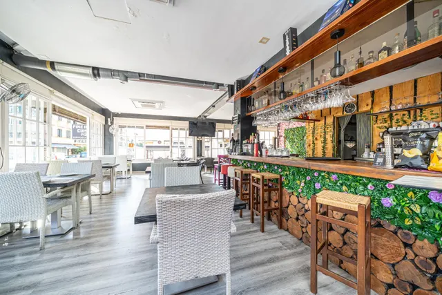 TRASPASO DE RESTAURANTE DE COMIDA INDIA - PUERTO DE POLLENÇA — 19