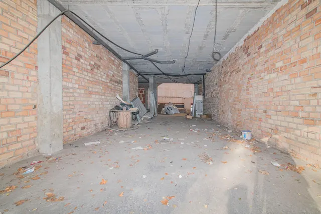 Local en bruto en Ogíjares con posibilidad de cambio de uso a vivienda — 3
