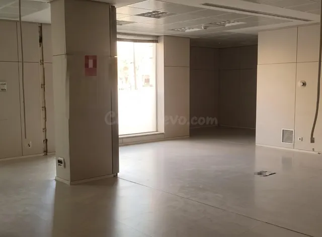 Local comercial 271m² en venta - Tres Forques - foto 4